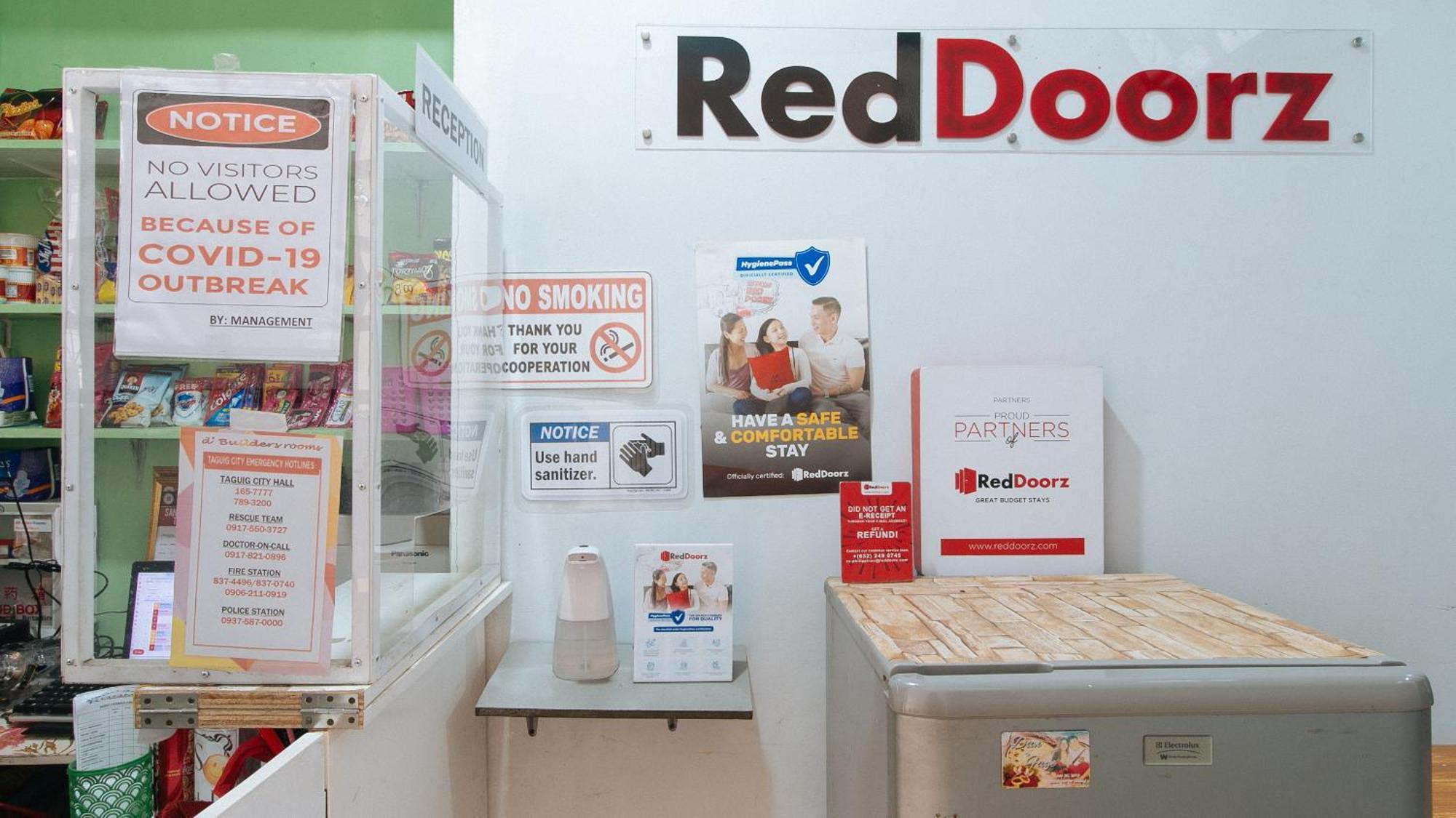 Reddoorz At Dbuilders Rooms Ph2 Тагиг Экстерьер фото